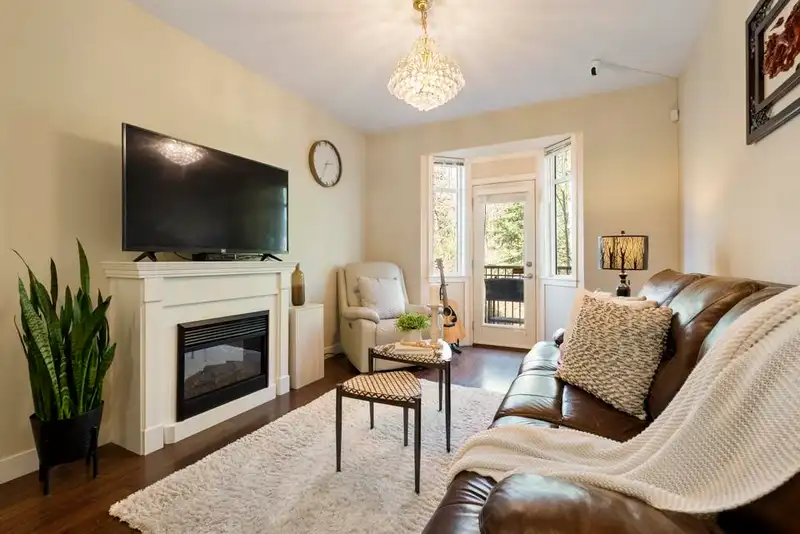 56 19551 66 AVENUE - photo 4 of 40