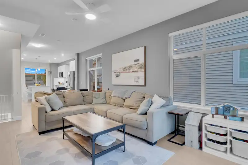 31 12073 62 AVENUE - photo 2 of 40