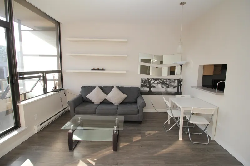 909 1010 HOWE STREET - photo 3 of 9