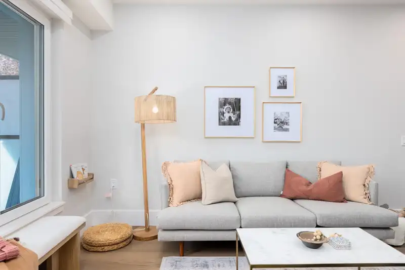 1363 E 21ST AVENUE - photo 4 of 11
