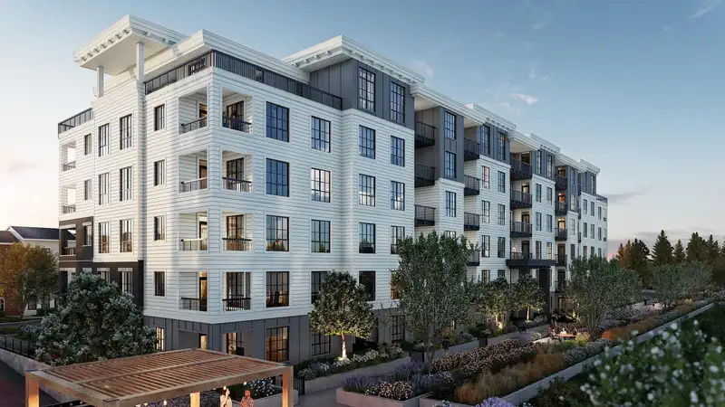 502 2751 MONTROSE AVENUE - photo 1 of 7