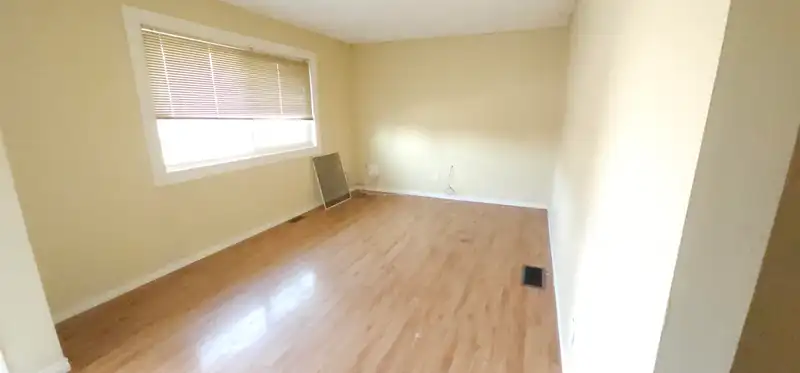 9620 MCNAUGHT ROAD - photo 3 of 10
