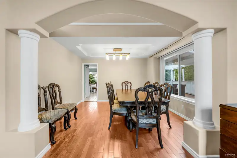 2806 SILVERBERRY COURT - photo 3 of 28
