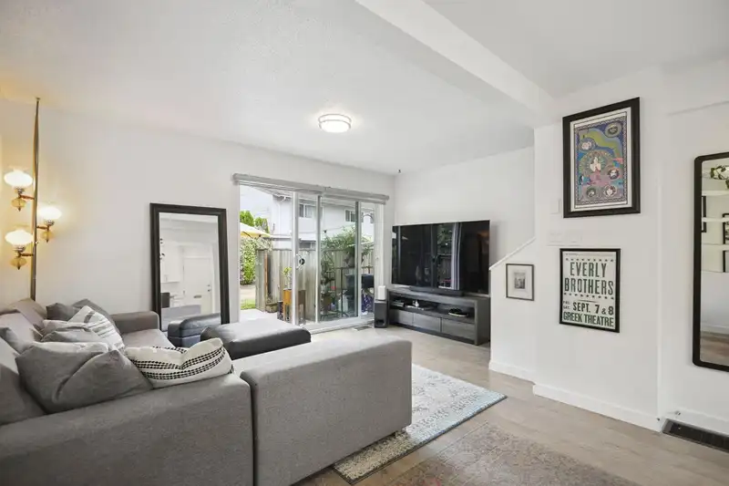 6650 ARLINGTON STREET - photo 4 of 35
