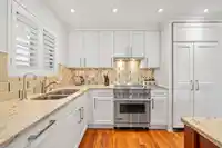 2408 SE MARINE DRIVE - thumbnail 5