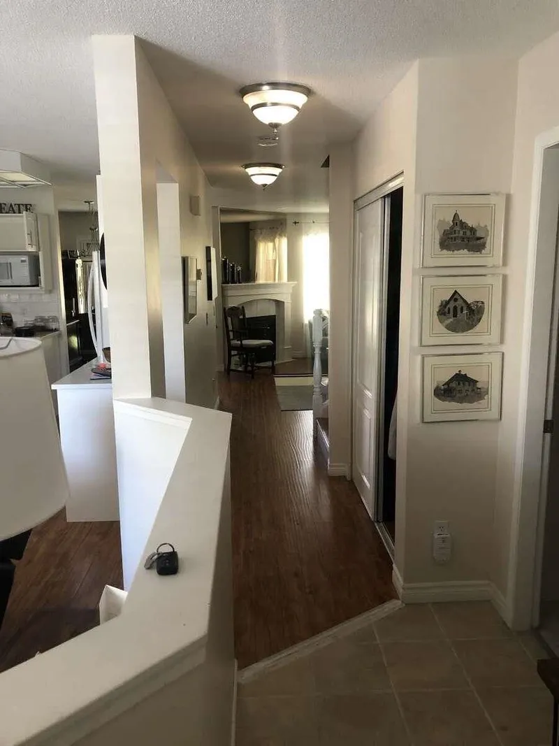 9 21928 48 AVENUE - photo 2 of 12