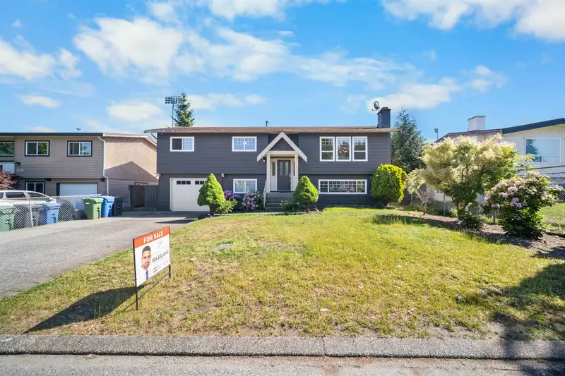 32138 ASTORIA CRESCENT - photo 2 of 30