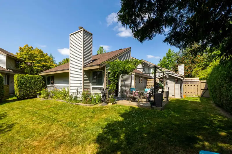 6220 W GREENSIDE DRIVE - photo 1 of 22