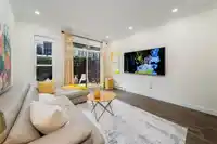 17 7039 MACPHERSON AVENUE - thumbnail 6