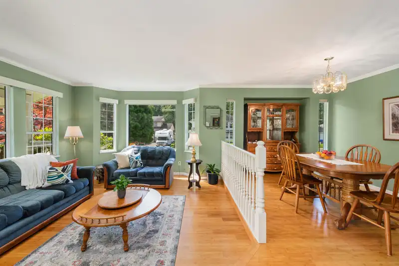 2825 GARDNER COURT - photo 2 of 40