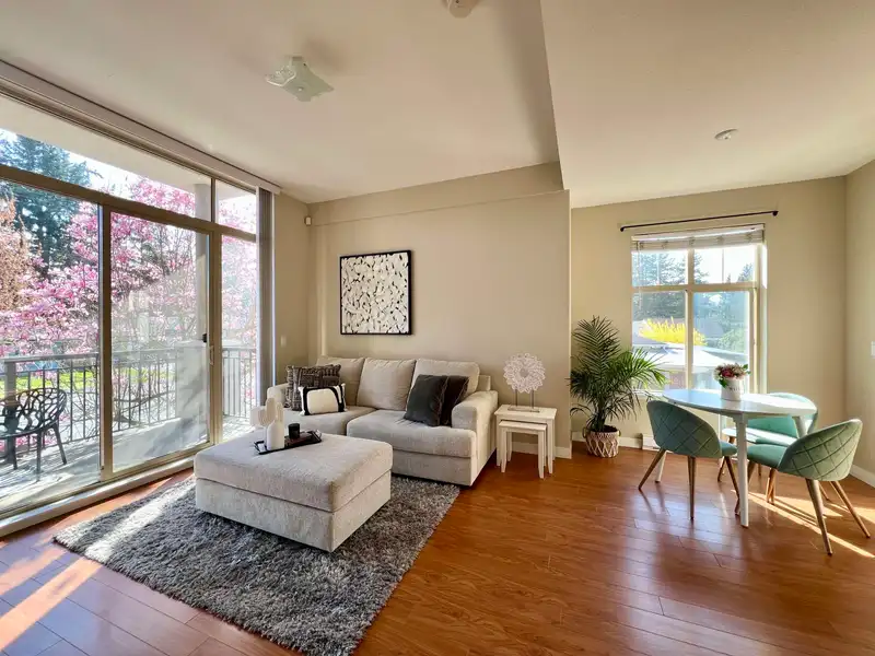213 33545 RAINBOW AVENUE - photo 3 of 18