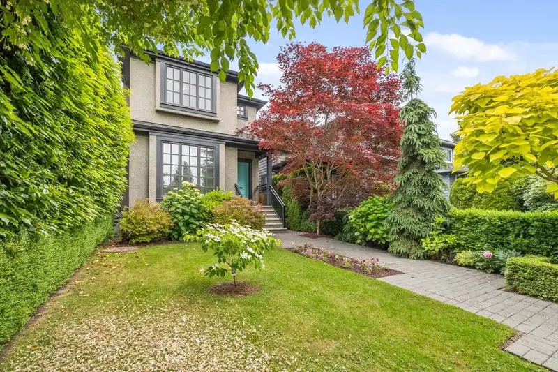 3749 W 39TH AVENUE - photo 3 of 39