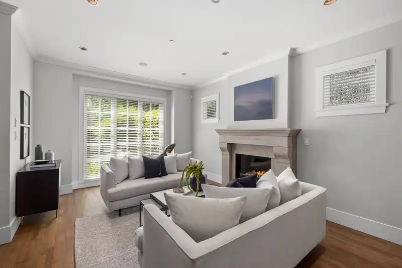3749 W 39TH AVENUE - photo 4 of 39