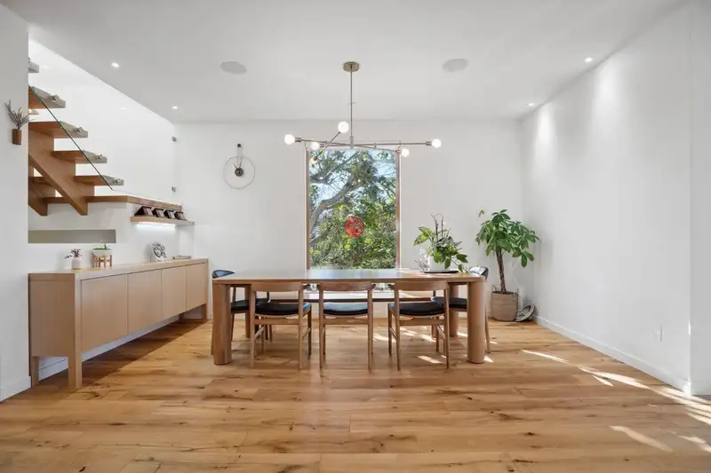828 STEVENS STREET - photo 4 of 40