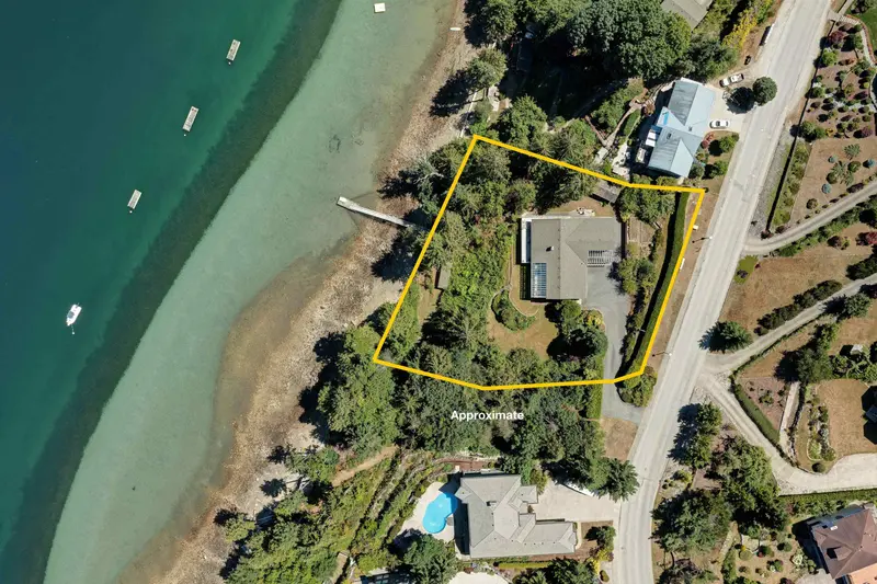 6448 N GALE AVENUE - photo 4 of 25