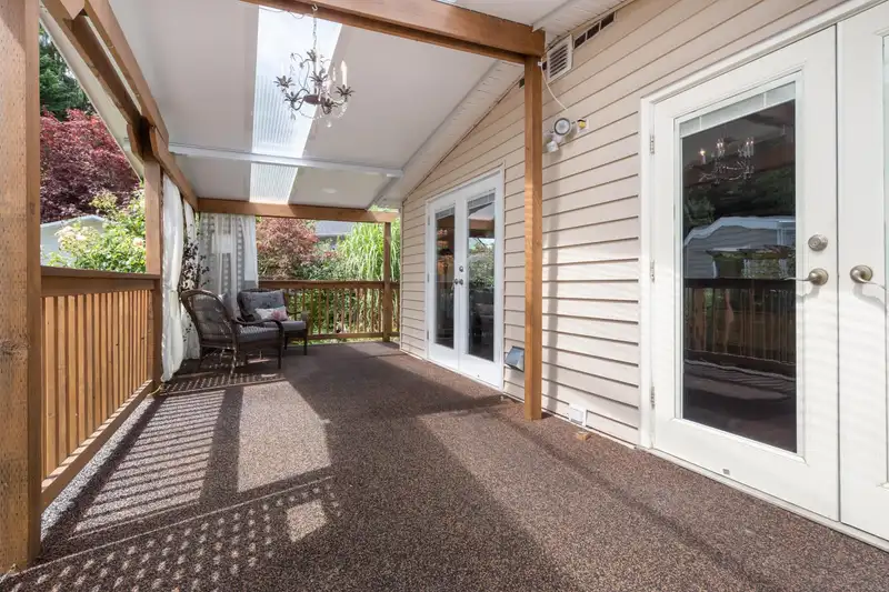 15824 NORFOLK ROAD - photo 4 of 39