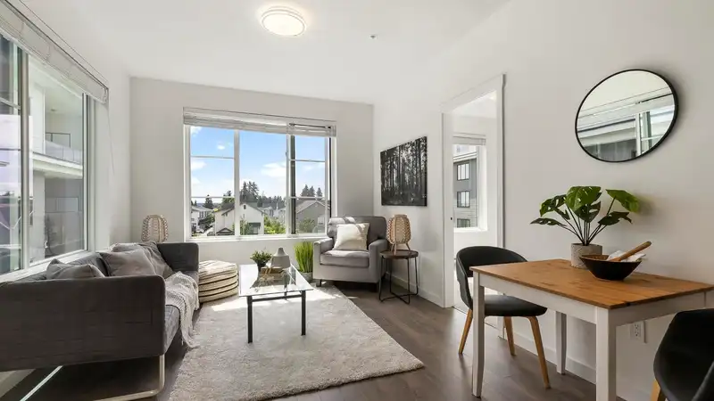 413 15825 85 AVENUE - photo 3 of 36