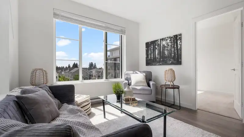 413 15825 85 AVENUE - photo 4 of 36