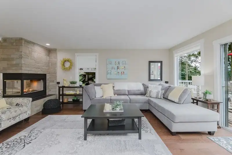 405 GAVIN ROAD - photo 2 of 40
