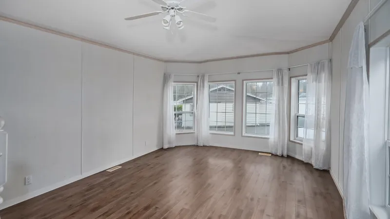 52 3931 198 STREET - photo 3 of 25