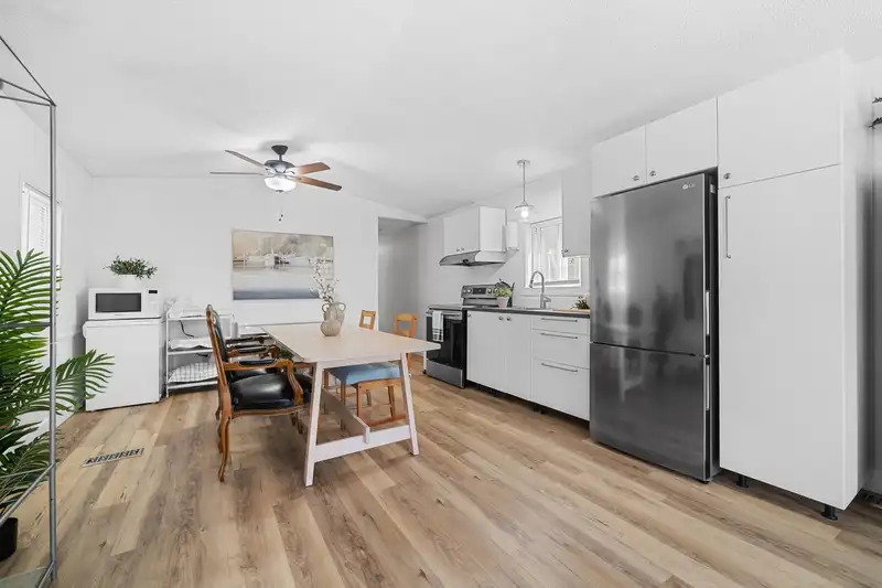 86 3295 SUNNYSIDE ROAD - photo 3 of 15