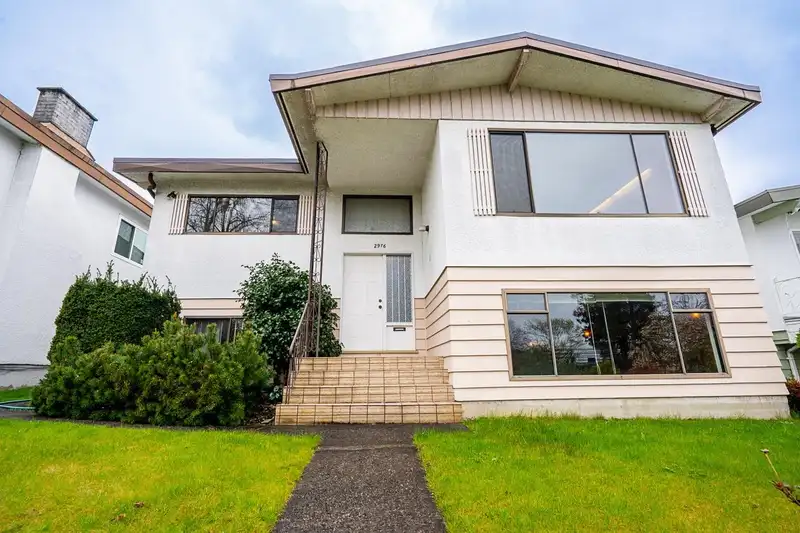 2976 E 15TH AVENUE - photo 1 of 8