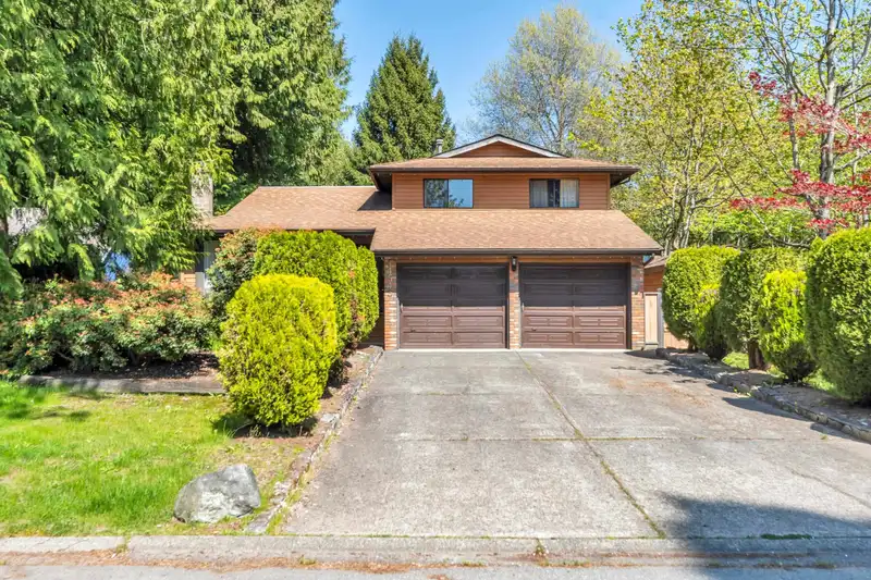 14543 91B AVENUE - photo 1 of 40