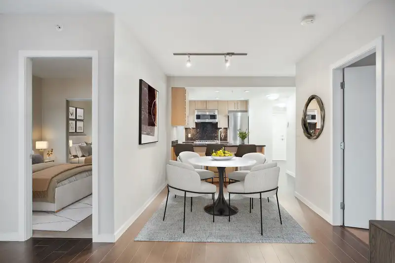 560 108 W 1ST AVENUE - photo 4 of 25
