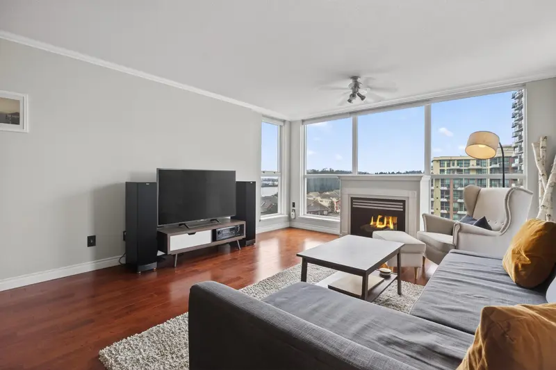 1007 10 LAGUNA COURT - photo 3 of 25