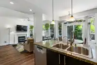 24 8250 158 STREET - thumbnail 12