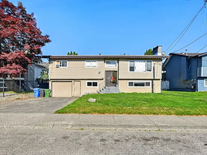 2068 RIDGEWAY STREET - photo 1 of 26