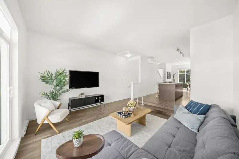 108 15778 85 AVENUE - photo 1 of 31