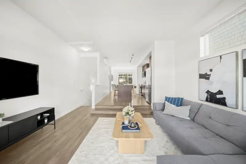 108 15778 85 AVENUE - photo 4 of 31