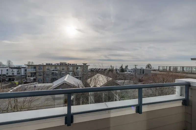 7 15161 PROSPECT AVENUE - photo 3 of 25