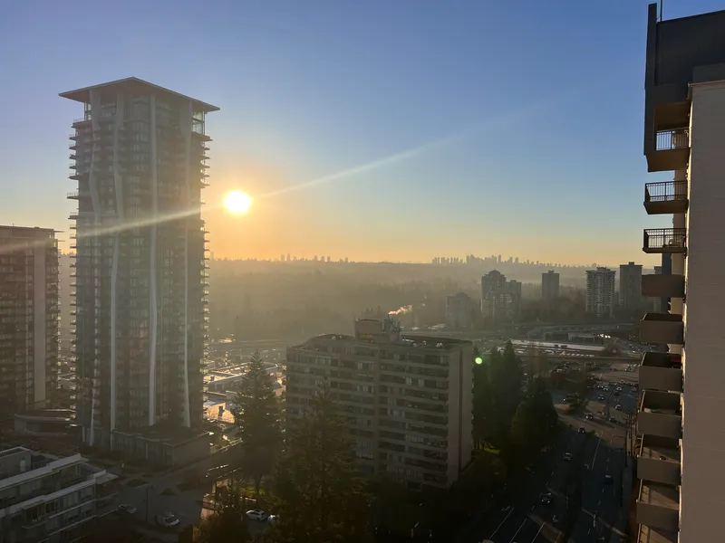 1801 555 AUSTIN AVENUE - photo 2 of 25