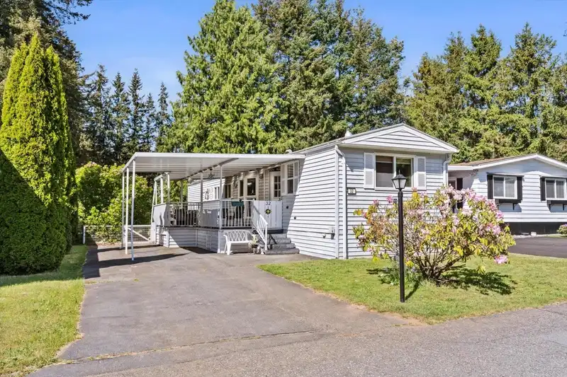 32 2305 200 STREET - photo 1 of 23