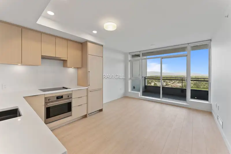 3012 13675 107A AVENUE - photo 1 of 18
