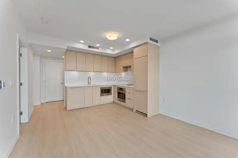 3012 13675 107A AVENUE - photo 4 of 18