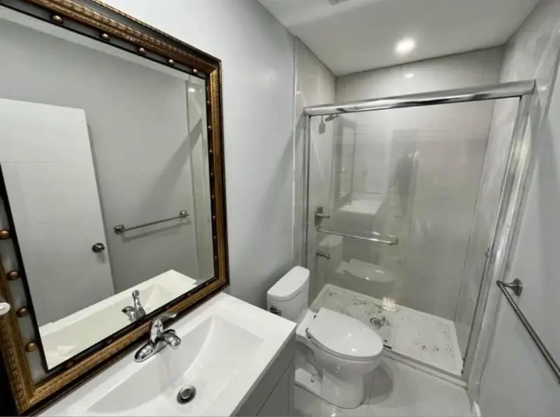 9518 ROBSON STREET - photo 3 of 8