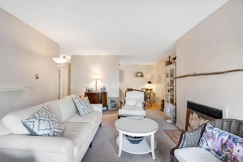 307 8591 WESTMINSTER HIGHWAY - photo 4 of 40