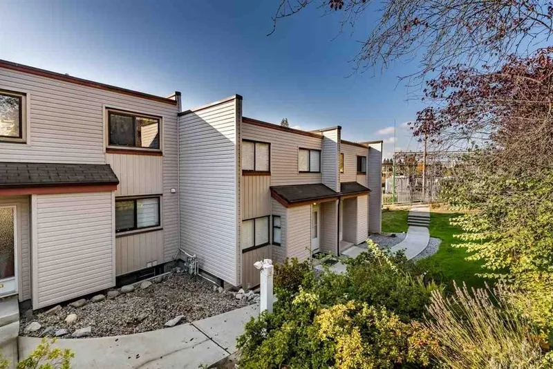 6762 KNEALE PLACE - photo 2 of 19