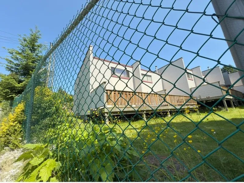 6762 KNEALE PLACE - photo 4 of 19