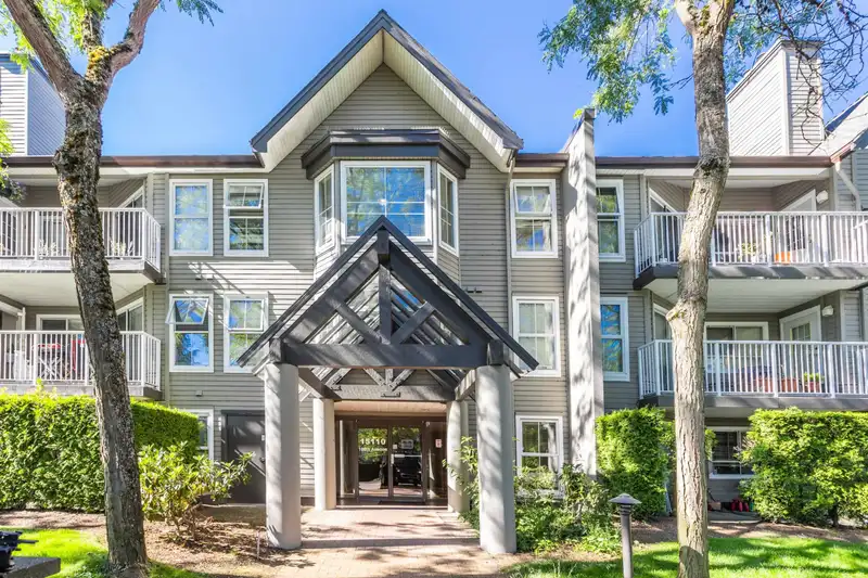 108 15110 108 AVENUE - photo 2 of 40