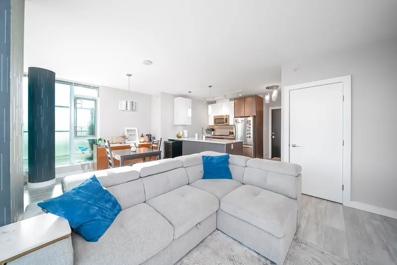 1201 6951 ELMBRIDGE WAY - photo 2 of 25