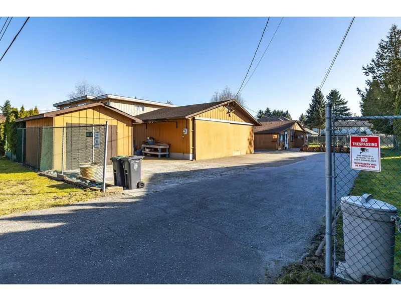 26968 30 AVENUE - photo 2 of 25