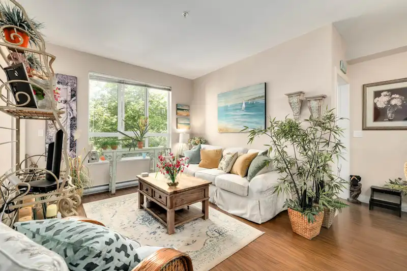 212 15428 31 AVENUE - photo 4 of 28