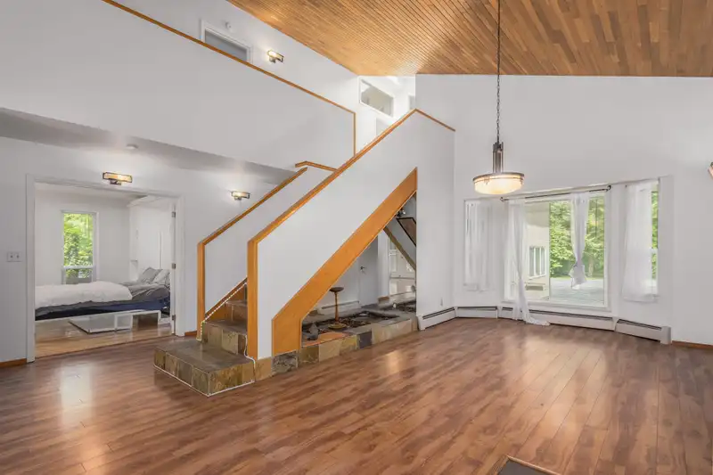 23236 130 AVENUE - photo 4 of 39