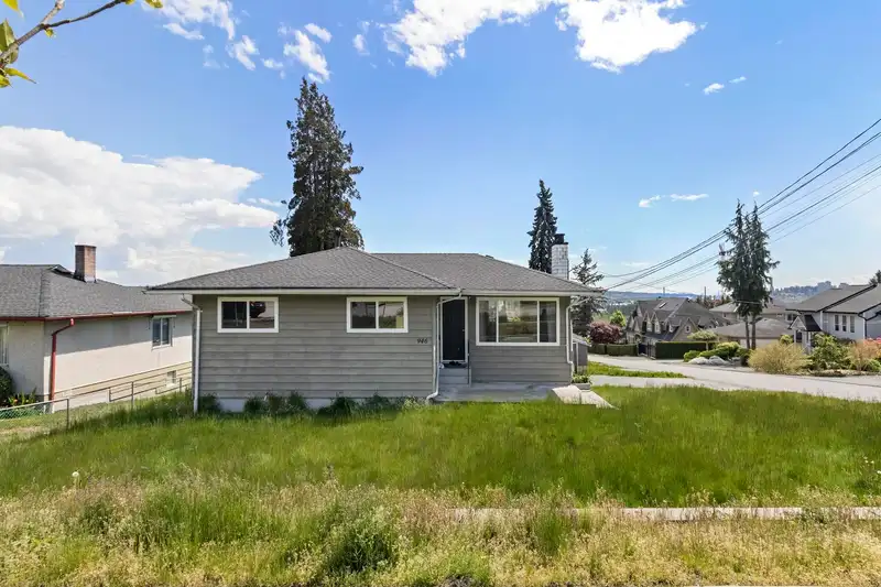 946 QUADLING AVENUE - photo 2 of 16