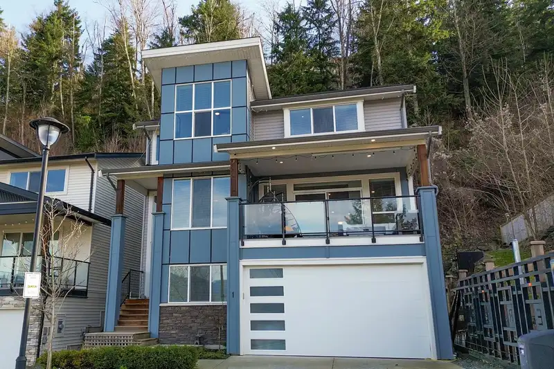 1 6262 REXFORD DRIVE - photo 1 of 38