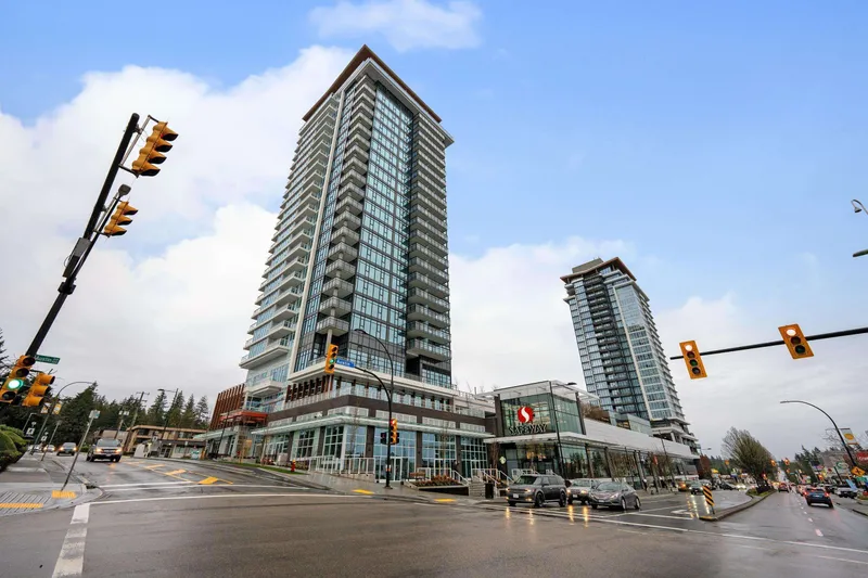 407 505 NELSON STREET - photo 1 of 8